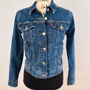 Levi's Classic Denim Trucker Jacket